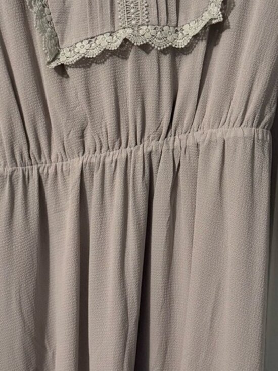 None Dresses & Skirts - NWOT Elegant Boutique Gray Dress with‎ Lace Trim L